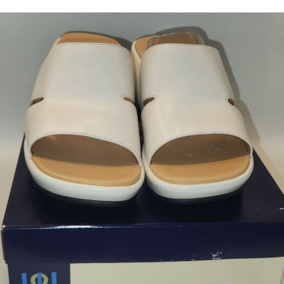 Hillard and Hanson Cassia White sz 8M EUC - Picture 3 of 7